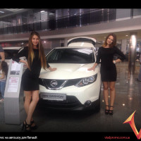 хостес на автошоу