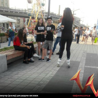 Промоутер (роллер) для раздачи листовок